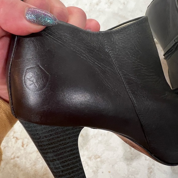 Poppy Barely leather Ankle Boots - Picture 4 of 10